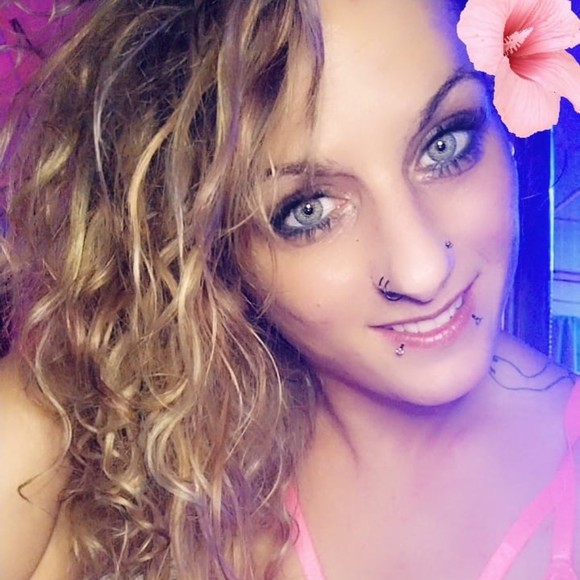 allie082434390